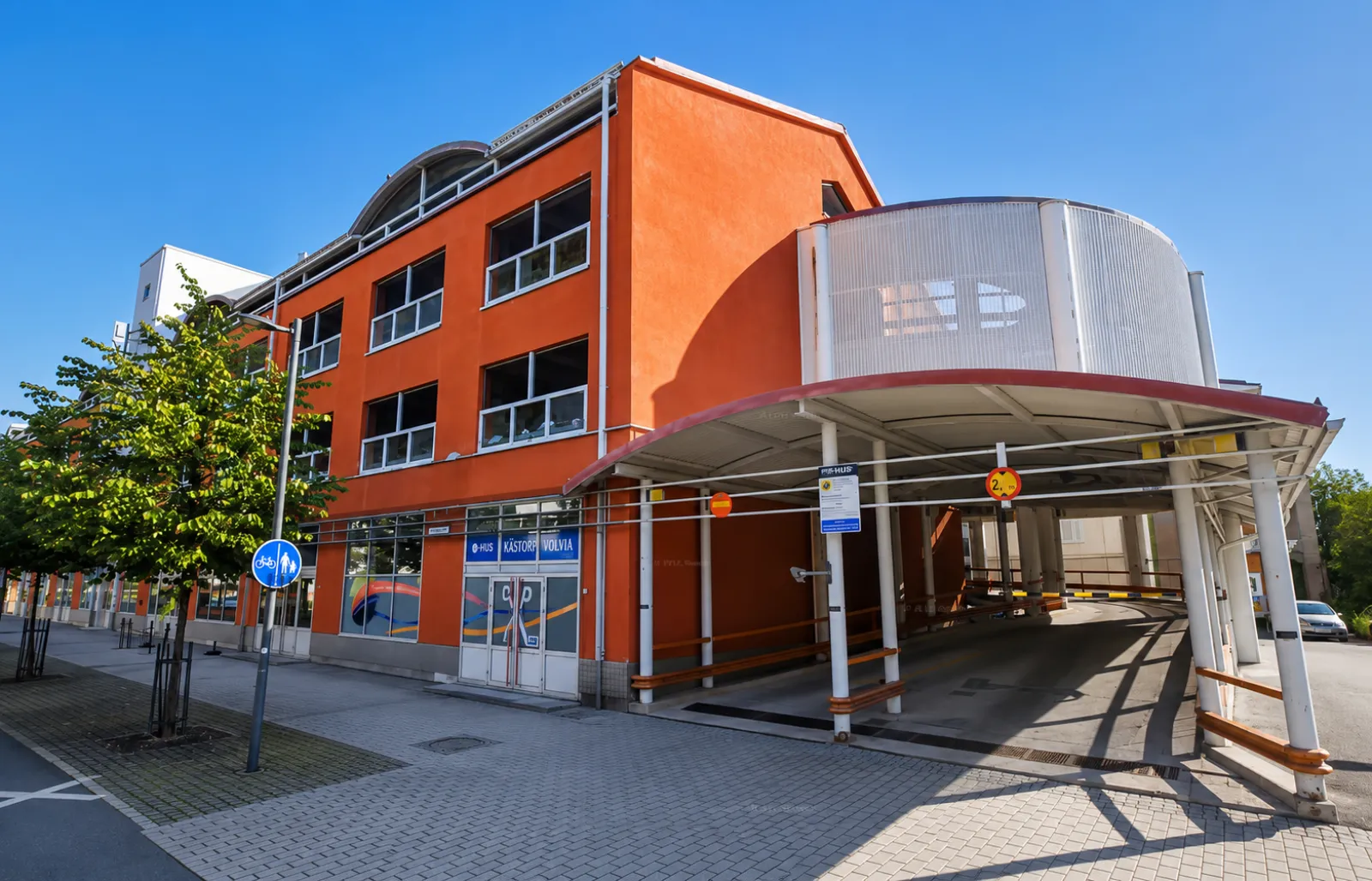 Autopaikka, Kansankatu 53